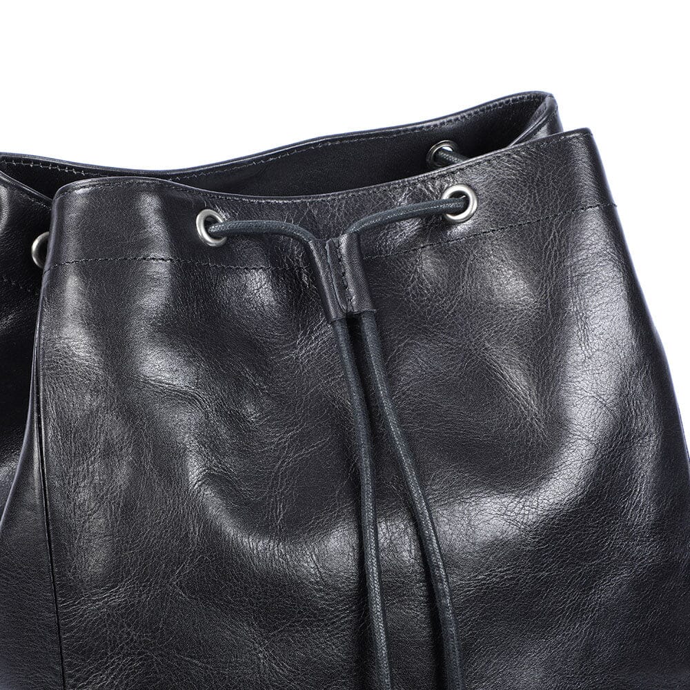Petit Sac à Dos en Cuir Noir | BODO
